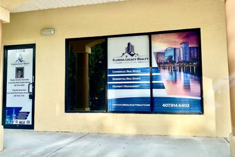 Commercial property in Kissimmee, Florida 18.58 sq.m. № 2232098