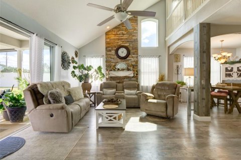 Villa ou maison à vendre à Mount Dora, Floride: 4 chambres, 322.56 m2 № 2148608 - photo 6