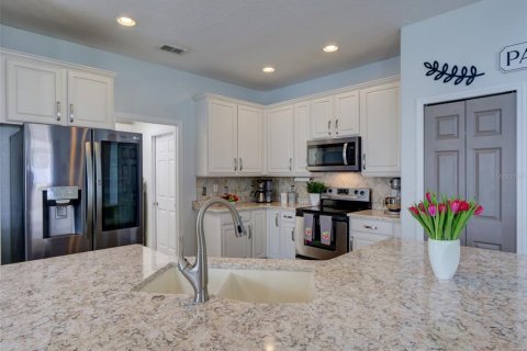 Villa ou maison à vendre à Mount Dora, Floride: 4 chambres, 322.56 m2 № 2148608 - photo 11