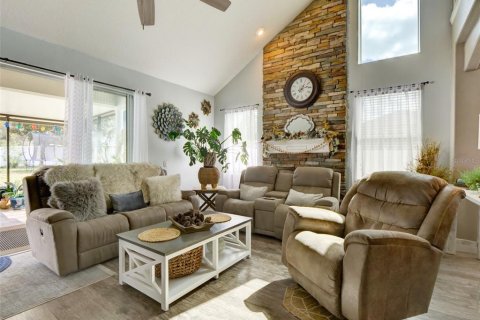 Villa ou maison à vendre à Mount Dora, Floride: 4 chambres, 322.56 m2 № 2148608 - photo 8
