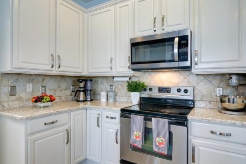Villa ou maison à vendre à Mount Dora, Floride: 4 chambres, 322.56 m2 № 2148608 - photo 10