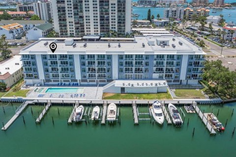 Condo à Clearwater, Floride, 3 chambres № 2130977