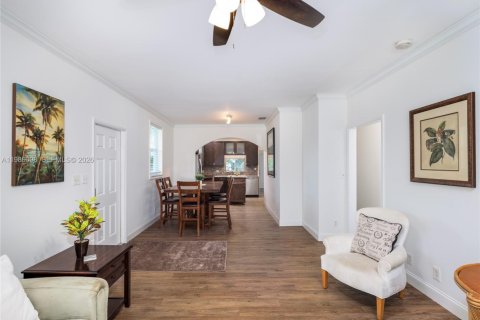 House in Marathon, Florida 3 bedrooms № 2048364 - photo 5