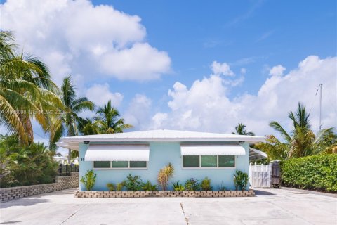 House in Marathon, Florida 3 bedrooms № 2048364 - photo 10