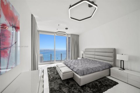 Снять в аренду кондоминиум в Майами, Флорида 3 спальни, 285.95м2, № 1437017 - фото 20