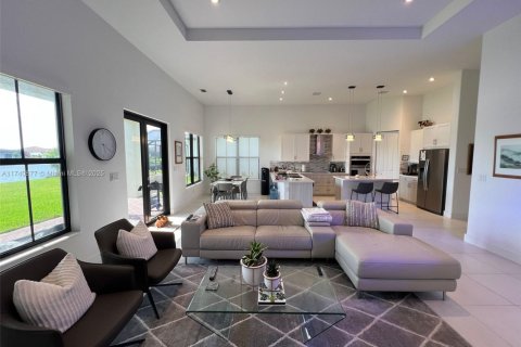 Villa ou maison à vendre à Ave Maria, Floride: 4 chambres, 269.04 m2 № 1937760 - photo 4