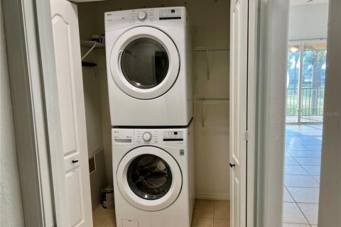 Снять в аренду кондоминиум в Брейдентон, Флорида 4 комнаты, 102.56м2, № 1824150 - фото 24