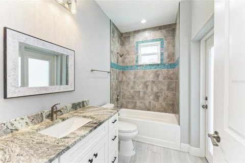 Casa en venta en Port Charlotte, Florida, 3 dormitorios, 154.68 m2 № 974934 - foto 22