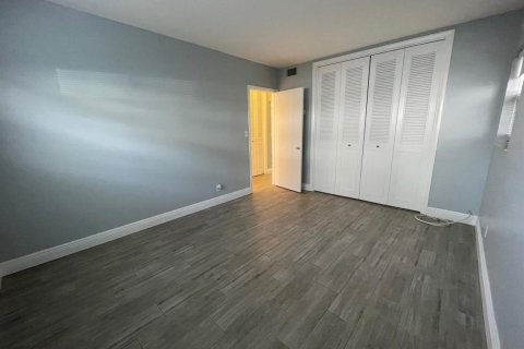 Copropriété à louer à Lauderdale-by-the-Sea, Floride: 1 chambre, 51.65 m2 № 2432142 - photo 8