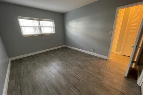 Copropriété à louer à Lauderdale-by-the-Sea, Floride: 1 chambre, 51.65 m2 № 2432142 - photo 9