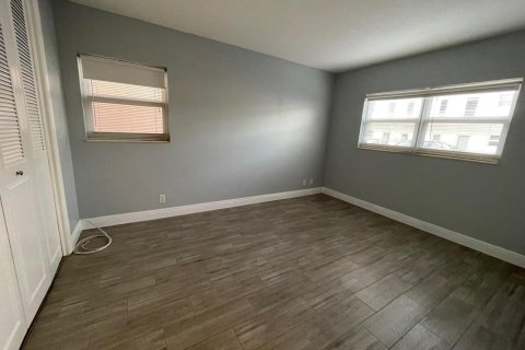 Copropriété à louer à Lauderdale-by-the-Sea, Floride: 1 chambre, 51.65 m2 № 2432142 - photo 7
