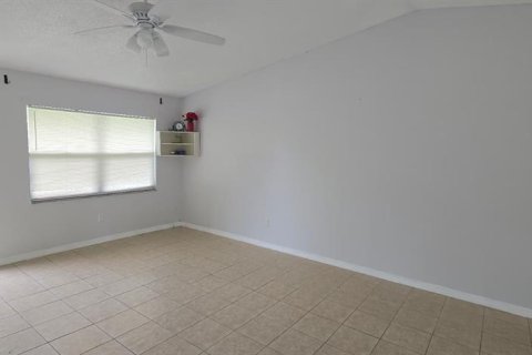 Villa ou maison à louer à Port Charlotte, Floride: 2 chambres, 98.85 m2 № 2404722 - photo 13