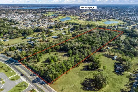 Commercial property in Wildwood, Florida № 2147389