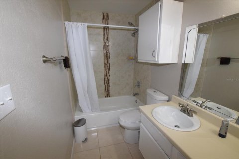 Condominio en alquiler en Orlando, Florida, 2 dormitorios, 75.25 m2 № 2226595 - foto 11