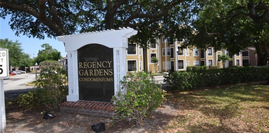 Condominio en Orlando, Florida, 2 dormitorios  № 2226595