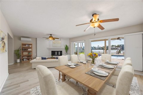 Casa en venta en Saint Petersburg, Florida, 4 dormitorios, 218.78 m2 № 2145118 - foto 15