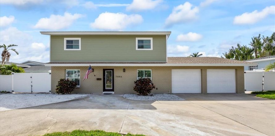 Casa en Saint Petersburg, Florida 4 dormitorios, 218.78 m2 № 2145118