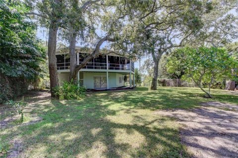 House in Seminole, Florida 3 bedrooms, 249.72 sq.m. № 1919726 - photo 23