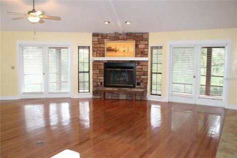 House in Seminole, Florida 3 bedrooms, 249.72 sq.m. № 1919726 - photo 7
