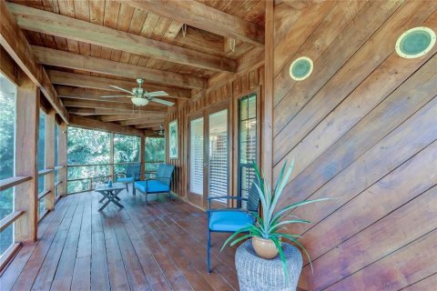 House in Seminole, Florida 3 bedrooms, 249.72 sq.m. № 1919726 - photo 20