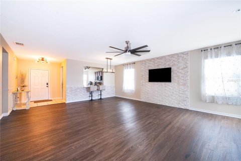 Villa ou maison à vendre à Winter Haven, Floride: 3 chambres, 162.3 m2 № 2388662 - photo 5