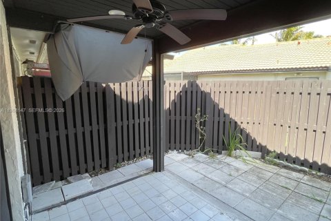 Copropriété à louer à Miami, Floride: 2 chambres, 65.96 m2 № 2051306 - photo 14