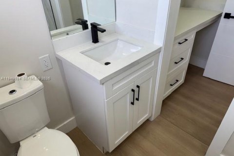 Снять в аренду кондоминиум в Халландейл-Бич, Флорида 2 спальни, 99.78м2, № 2004958 - фото 21