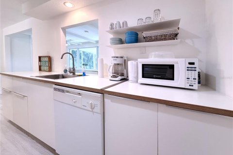 Casa en alquiler en Nokomis, Florida, 2 dormitorios, 90.3 m2 № 1900127 - foto 25