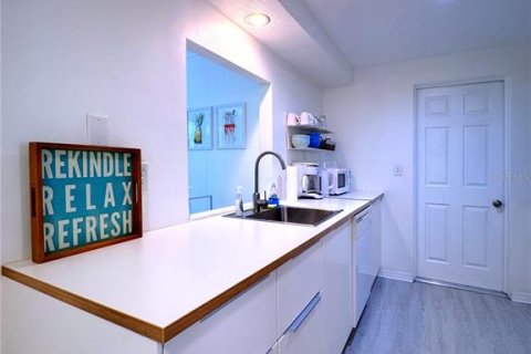 Casa en alquiler en Nokomis, Florida, 2 dormitorios, 90.3 m2 № 1900127 - foto 23