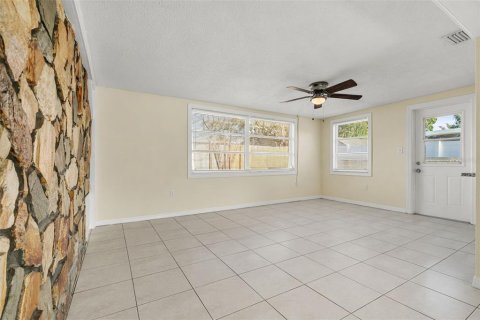 Villa ou maison à vendre à New Port Richey, Floride: 3 chambres, 127.09 m2 № 2225816 - photo 19