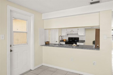 Villa ou maison à vendre à New Port Richey, Floride: 3 chambres, 127.09 m2 № 2225816 - photo 13