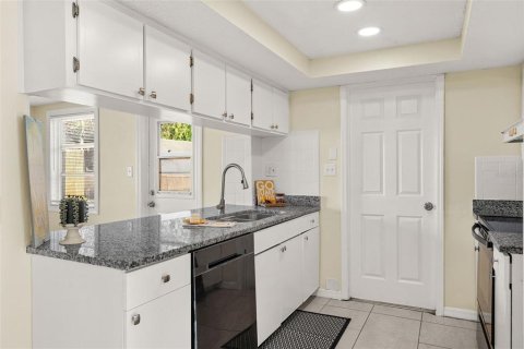 Villa ou maison à vendre à New Port Richey, Floride: 3 chambres, 127.09 m2 № 2225816 - photo 8