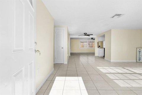 Villa ou maison à vendre à New Port Richey, Floride: 3 chambres, 127.09 m2 № 2225816 - photo 15