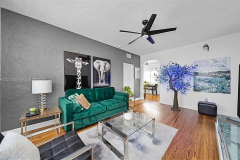 Copropriété à louer à Miami Beach, Floride: 1 chambre, 56.67 m2 № 2085447 - photo 8