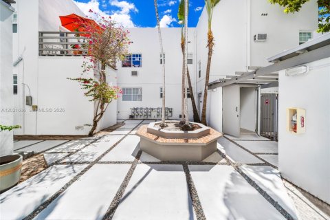 Copropriété à louer à Miami Beach, Floride: 1 chambre, 56.67 m2 № 2085447 - photo 19