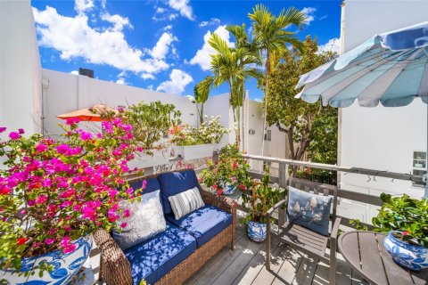 Copropriété à louer à Miami Beach, Floride: 1 chambre, 56.67 m2 № 2085447 - photo 2