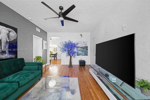 Copropriété à louer à Miami Beach, Floride: 1 chambre, 56.67 m2 № 2085447 - photo 9