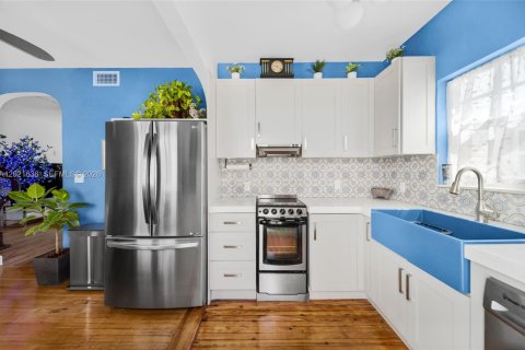 Copropriété à louer à Miami Beach, Floride: 1 chambre, 56.67 m2 № 2085447 - photo 4