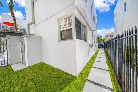 Copropriété à louer à Miami Beach, Floride: 1 chambre, 56.67 m2 № 2085447 - photo 20