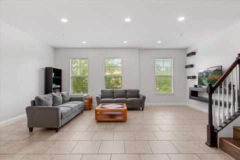 Touwnhouse à vendre à Orlando, Floride: 3 chambres, 212.56 m2 № 1627062 - photo 4