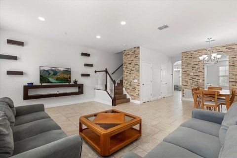Touwnhouse à vendre à Orlando, Floride: 3 chambres, 212.56 m2 № 1627062 - photo 5