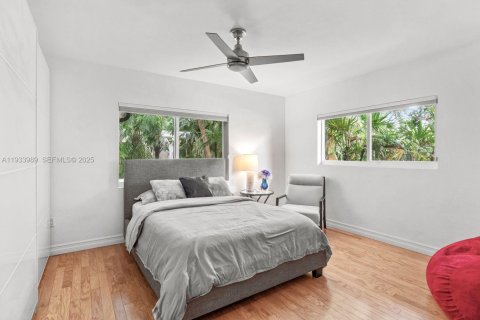 Casa en venta en Coral Gables, Florida, 4 dormitorios № 1992258 - foto 18