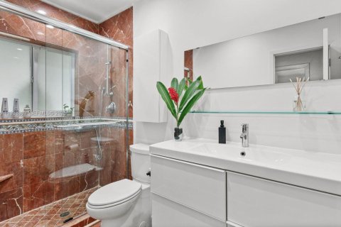 Casa en venta en Coral Gables, Florida, 4 dormitorios № 1992258 - foto 22