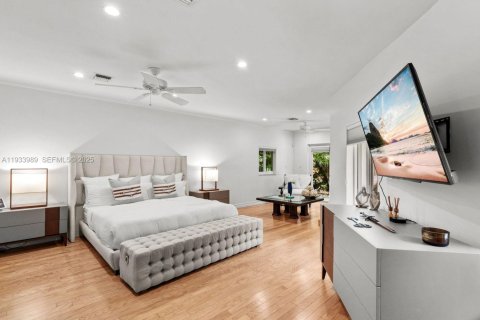 Casa en venta en Coral Gables, Florida, 4 dormitorios № 1992258 - foto 12