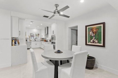 Casa en venta en Coral Gables, Florida, 4 dormitorios № 1992258 - foto 9