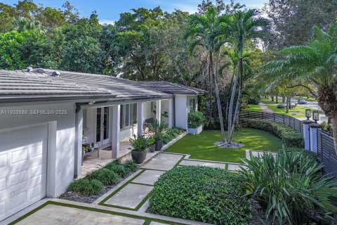 Casa en venta en Coral Gables, Florida, 4 dormitorios № 1992258 - foto 30