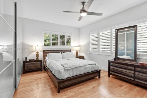 Casa en venta en Coral Gables, Florida, 4 dormitorios № 1992258 - foto 20