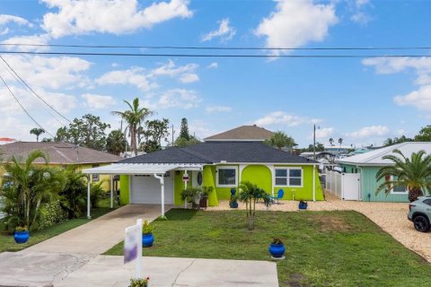 Casa en venta en Hudson, Florida, 2 dormitorios, 79.71 m2 № 1816683 - foto 9