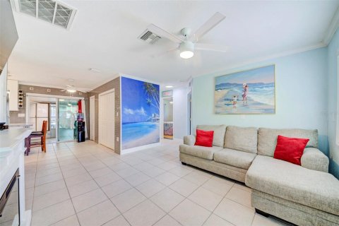 Casa en venta en Hudson, Florida, 2 dormitorios, 79.71 m2 № 1816683 - foto 10