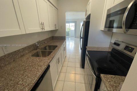 Copropriété à louer à Coral Gables, Floride: 1 chambre, 1700.11 m2 № 2044217 - photo 19